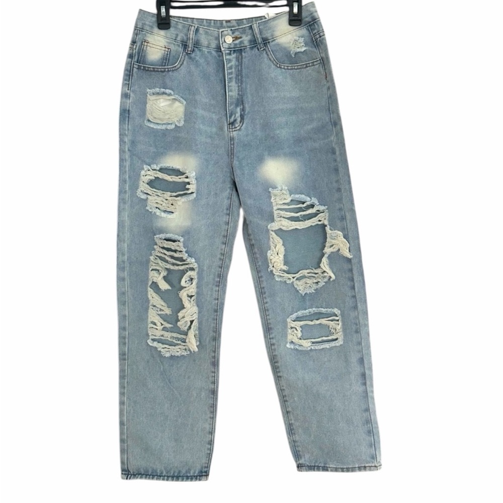 Womanโs Wide Leg Distressed Jeans
Size Large - New Without Tags - Inseam 27โ